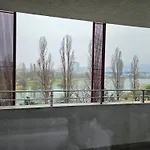 Apartment Koloseo 2 Bedrooms - Free Garage Parking, View, 3rd Floor Bratislava