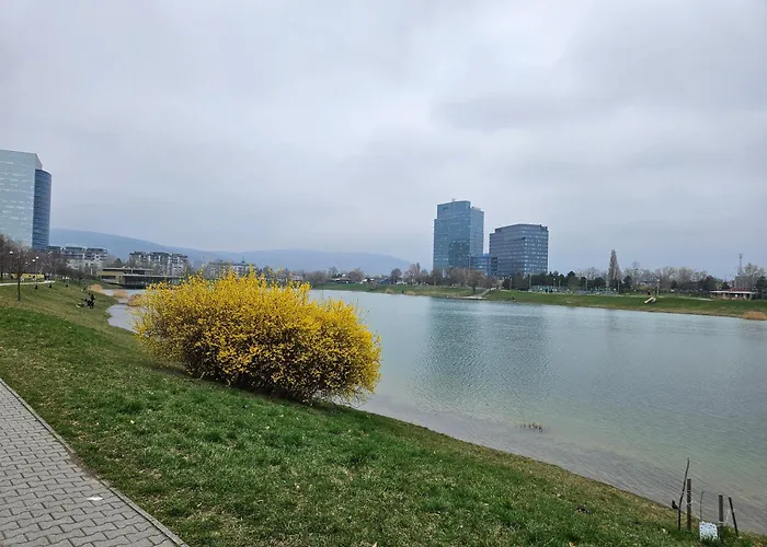 Koloseo 2 Bedrooms - Free Garage Parking, View, 3rd Floor Apartman