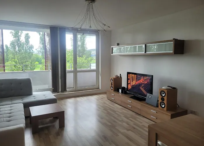 Koloseo 2 Bedrooms - Free Garage Parking, View, 3rd Floor Pozsony